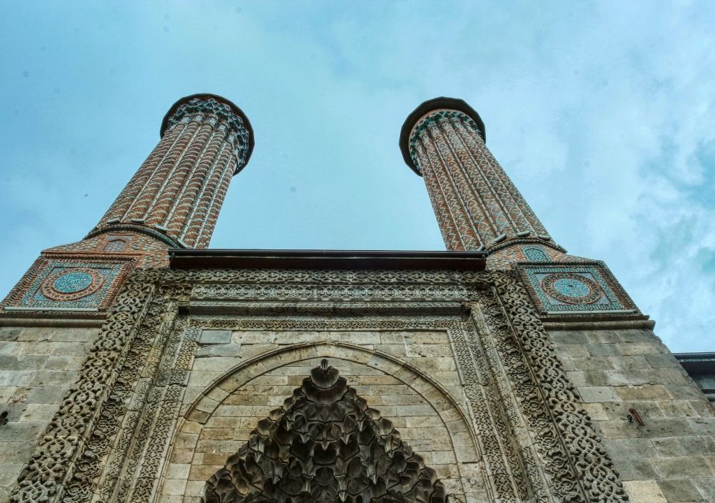 Doğu Anadolu'nun 3 İncisi: Van, Kars ve Erzurum'da Görmeniz Gereken Yerler