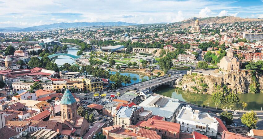 UÇAKLI KARS TİFLİS BATUM KARADENİZ TURU (Kurban Bayramı Özel)
