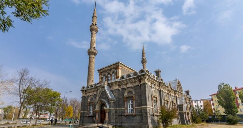 Ankara Çıkışlı Uçaklı Kars Borjomi Tiflis Batum Turu