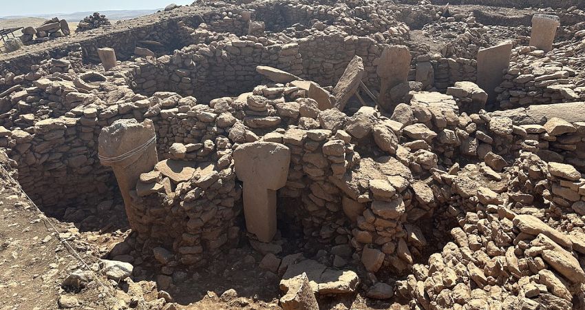 İstanbul Çıkışlı Uçaklı Fırat'tan Nemrut'a Gaziantep Şanlıurfa Adıyaman Kültür ve Gastronomi Turu