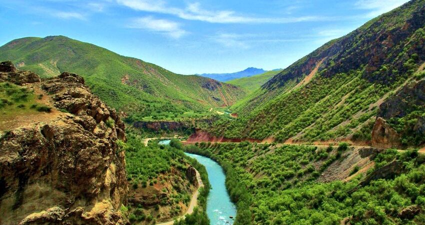 Ankara Çıkışlı Uçaklı Elazığ Bağ Bozumu Turu
