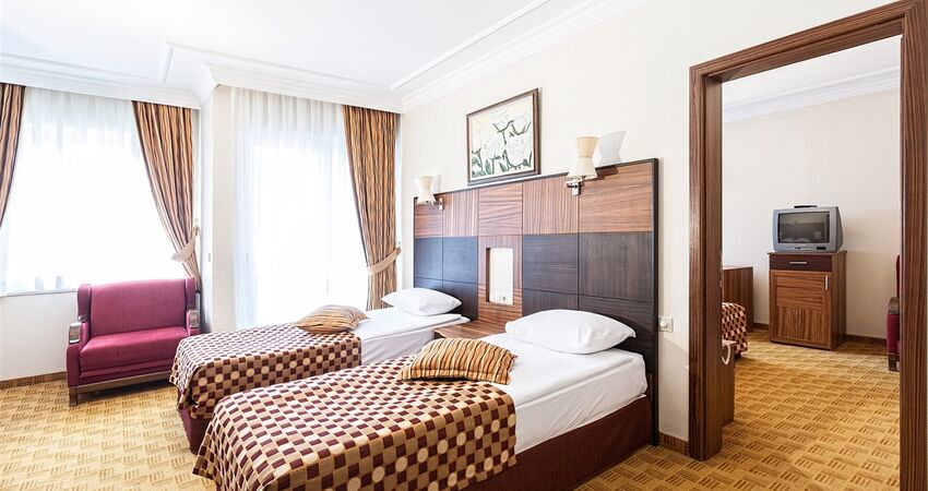 Kemer Tatil Turu Rox Royal Hotel (4 Gece)
