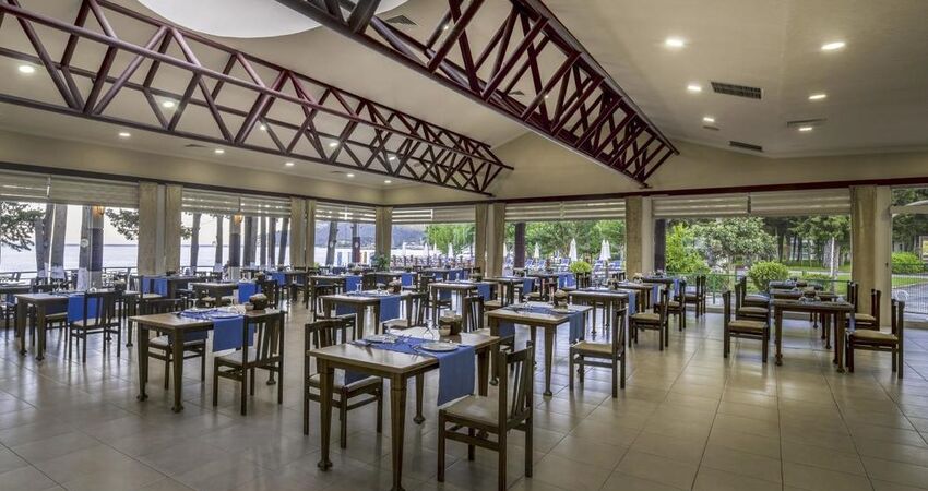 Kemer Tatil Turu Rox Royal Hotel (4 Gece)