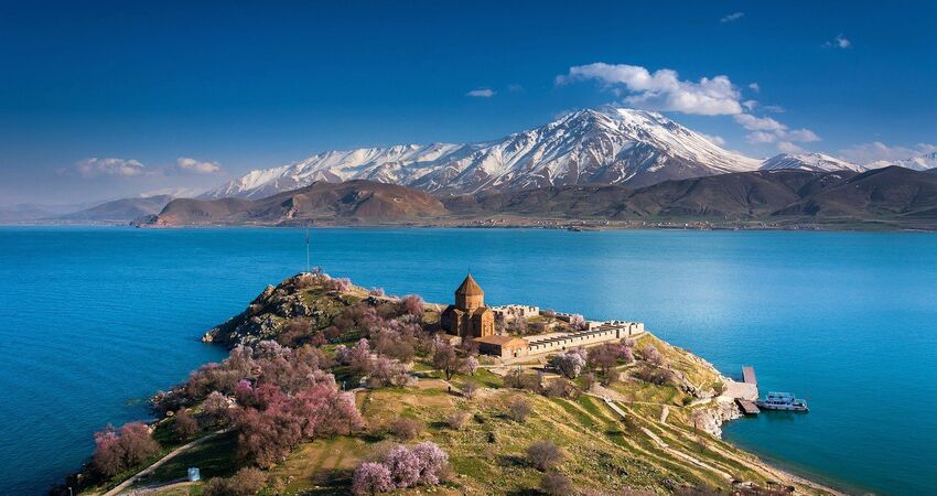 VAN GÖLÜ EKSPRESİ İLE VAN DOĞUBEYAZIT TURU 