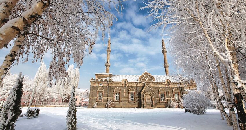 İSTANBUL ÇIKIŞLI UÇAKLI KARS TURU