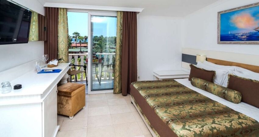 Kemer Tatil Turu Onkel Hotels (4 Gece)