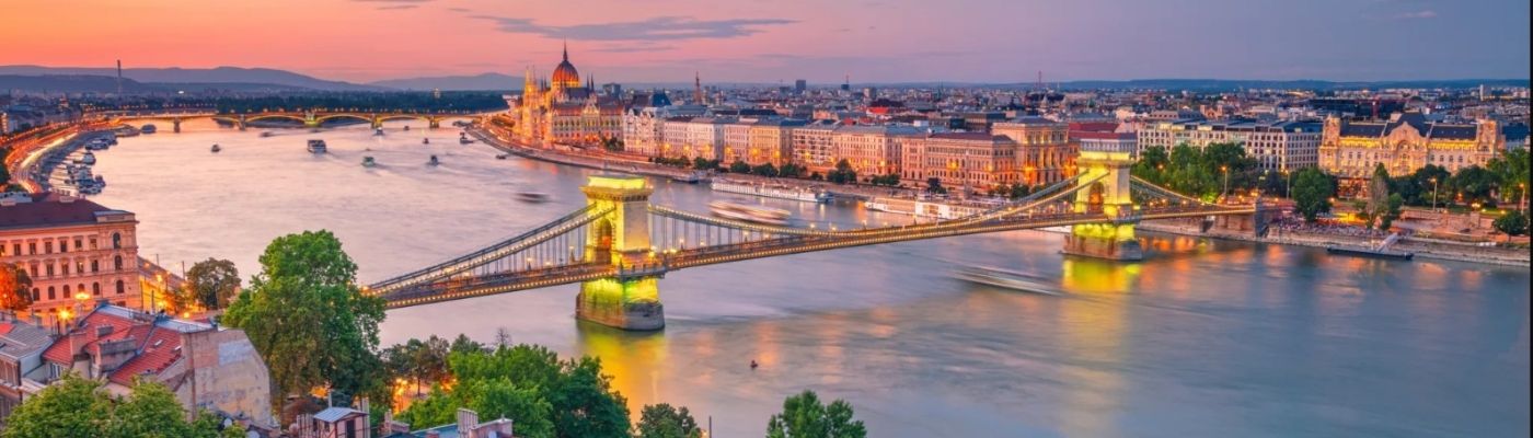 BUDAPEŞTE BRATİSLAVA VİYANA PRAG BERLİN TURU