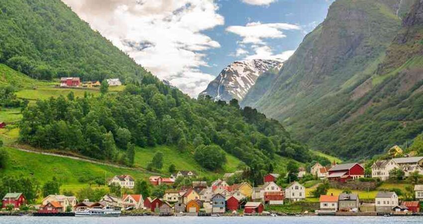 COSTA FİRENZE İLE NORVEÇ FİYORTLARI