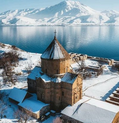 İstanbul Çıkışlı Yataklı Tren İle Van Kars Erzurum Turu Uçak Gidiş-Tren Dönüş