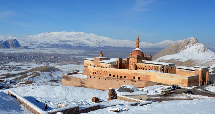 Yataklı Tren ile Van Kars Erzurum Turu (Tren Gidiş - Uçak Dönüş)